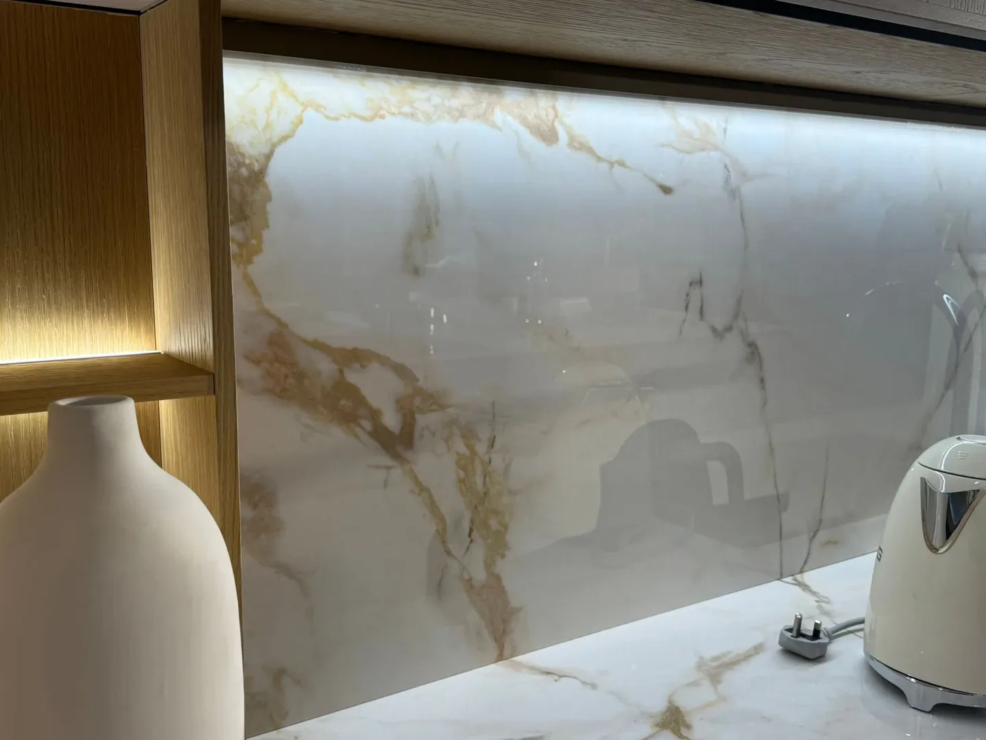 Cuisine en Calacatta Crystal brillant — photo 2