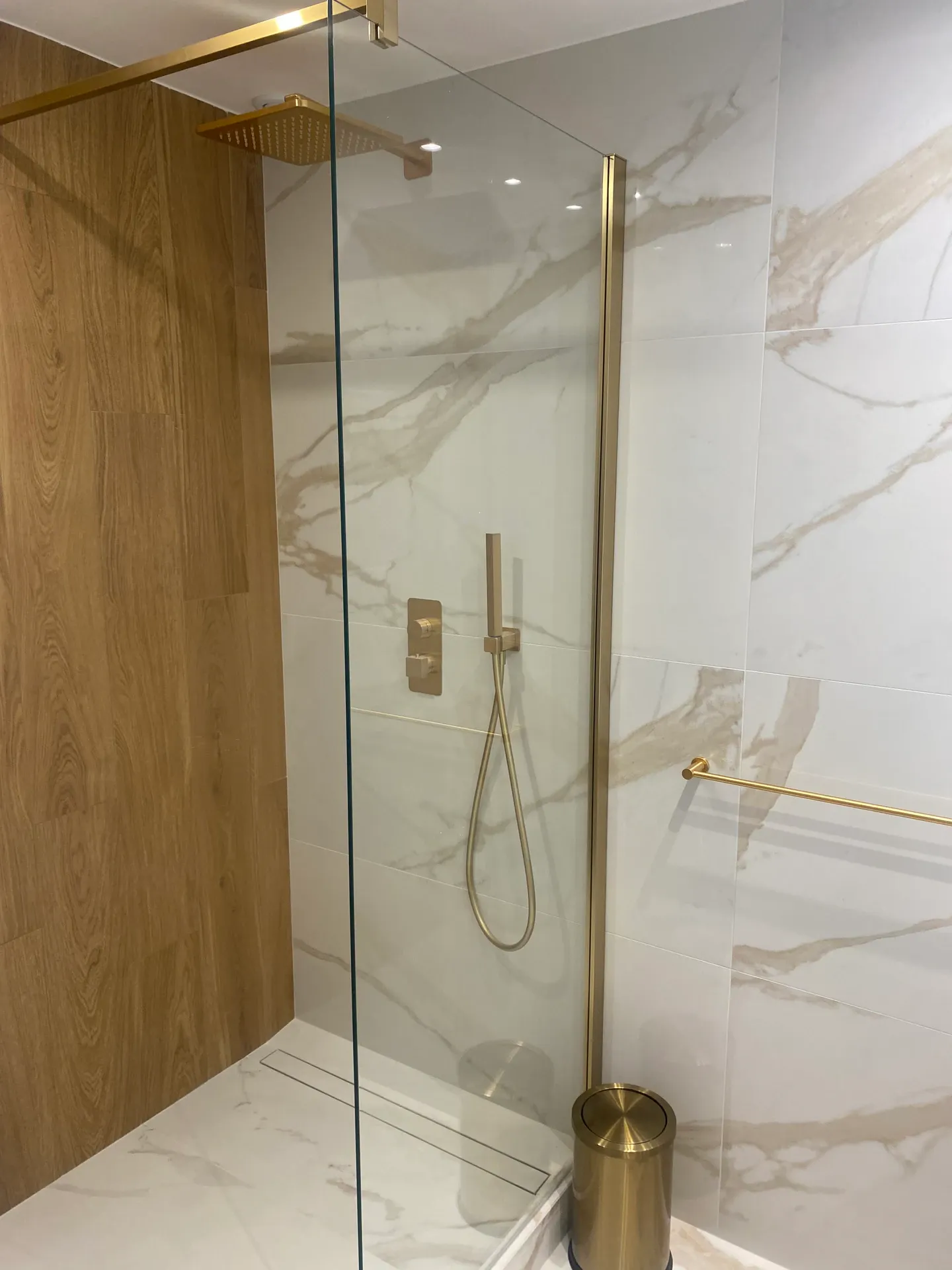 Salle de bain en Calacatta Gold — photo 2