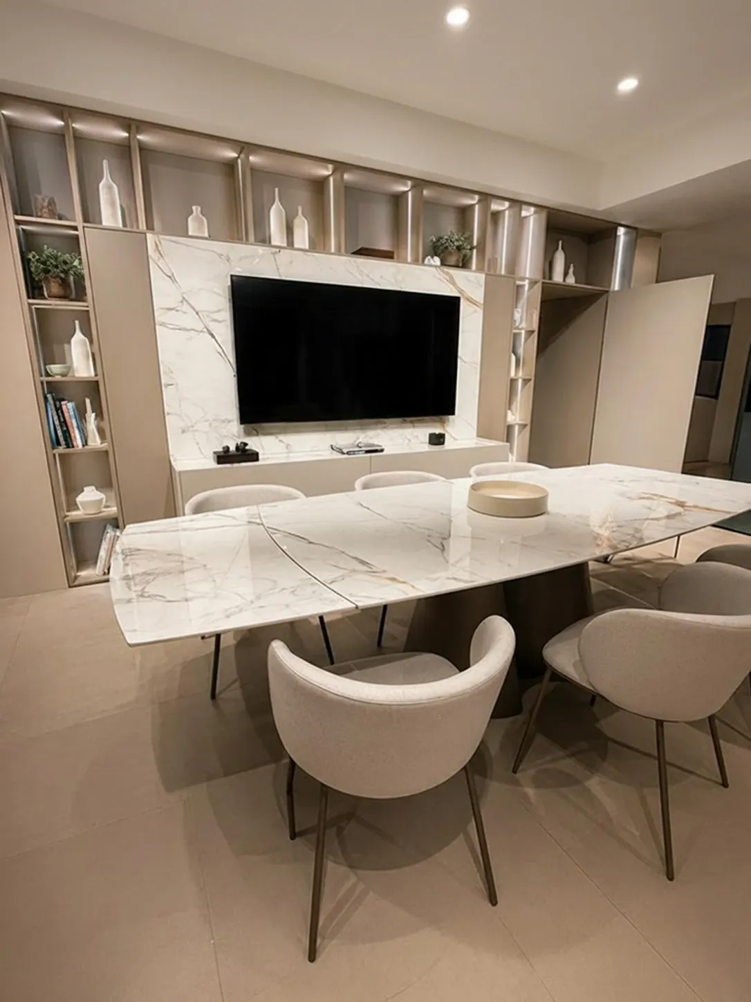 Table en Calacatta Crystal